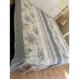 Bedspread 80"x100"